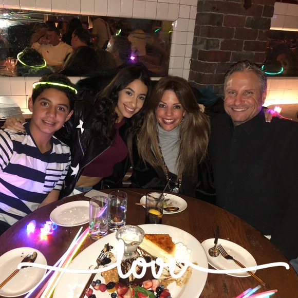 Meet your Posher, Liz - Picture 1 of 1